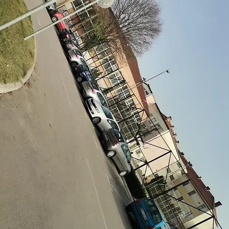 Mala Sirena * Bukorovac